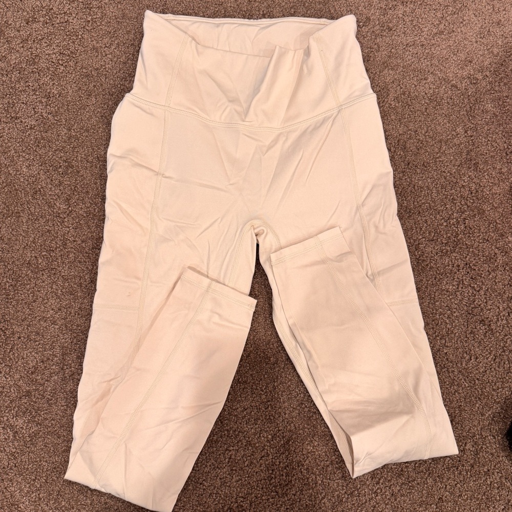 Fabletics Trinity Motion 365 Cream Leggings with Pockets